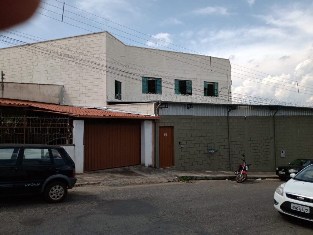 Galpão pré-fabricado